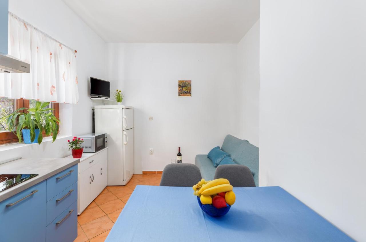 Center Of Fazana Apartments Katarina Eksteriør bilde